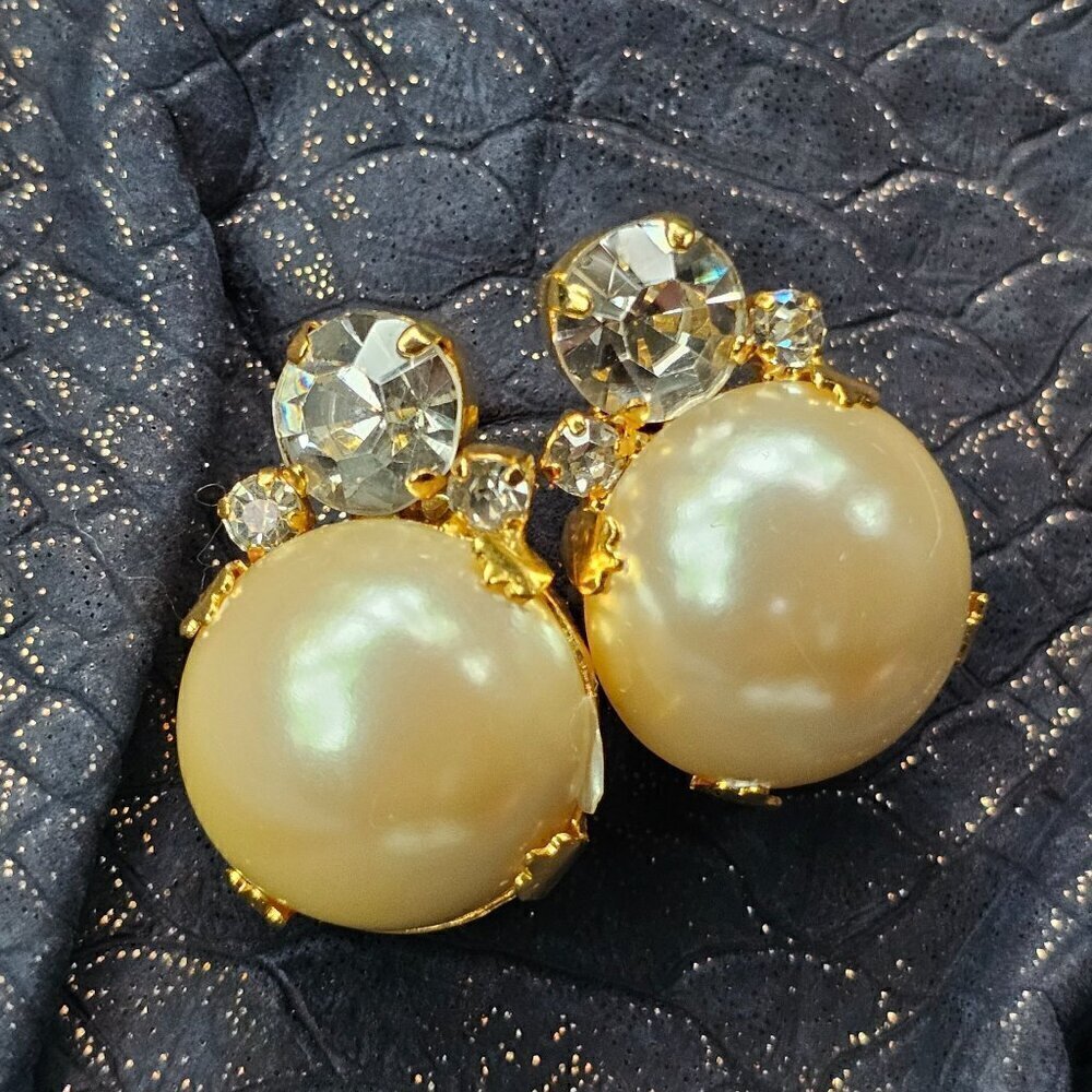 Vintage Les Bernard Gold Tone Large Faux Pearl & Rhinestone Clip-On Earrings